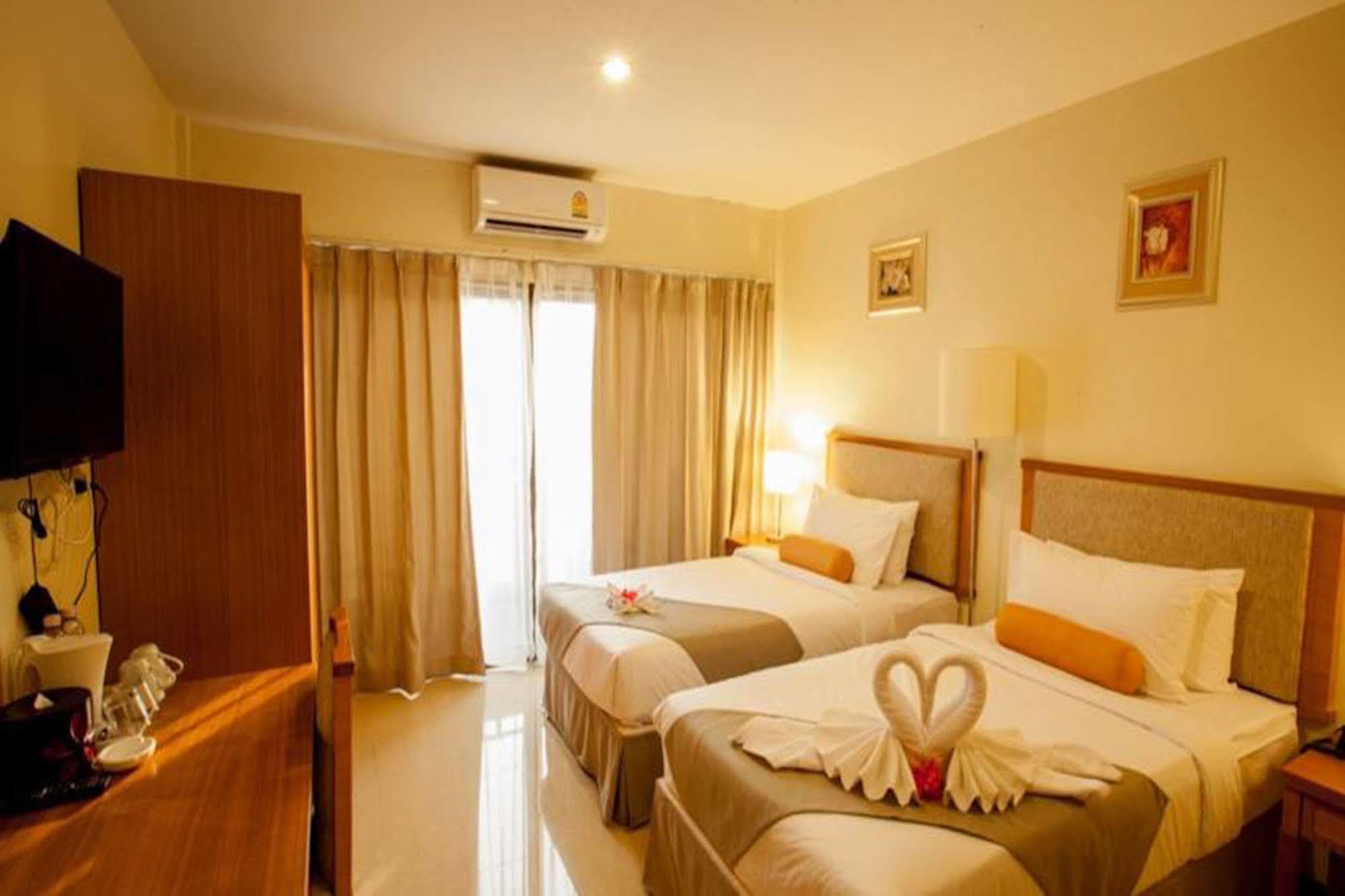 Hotel Babylon Palace