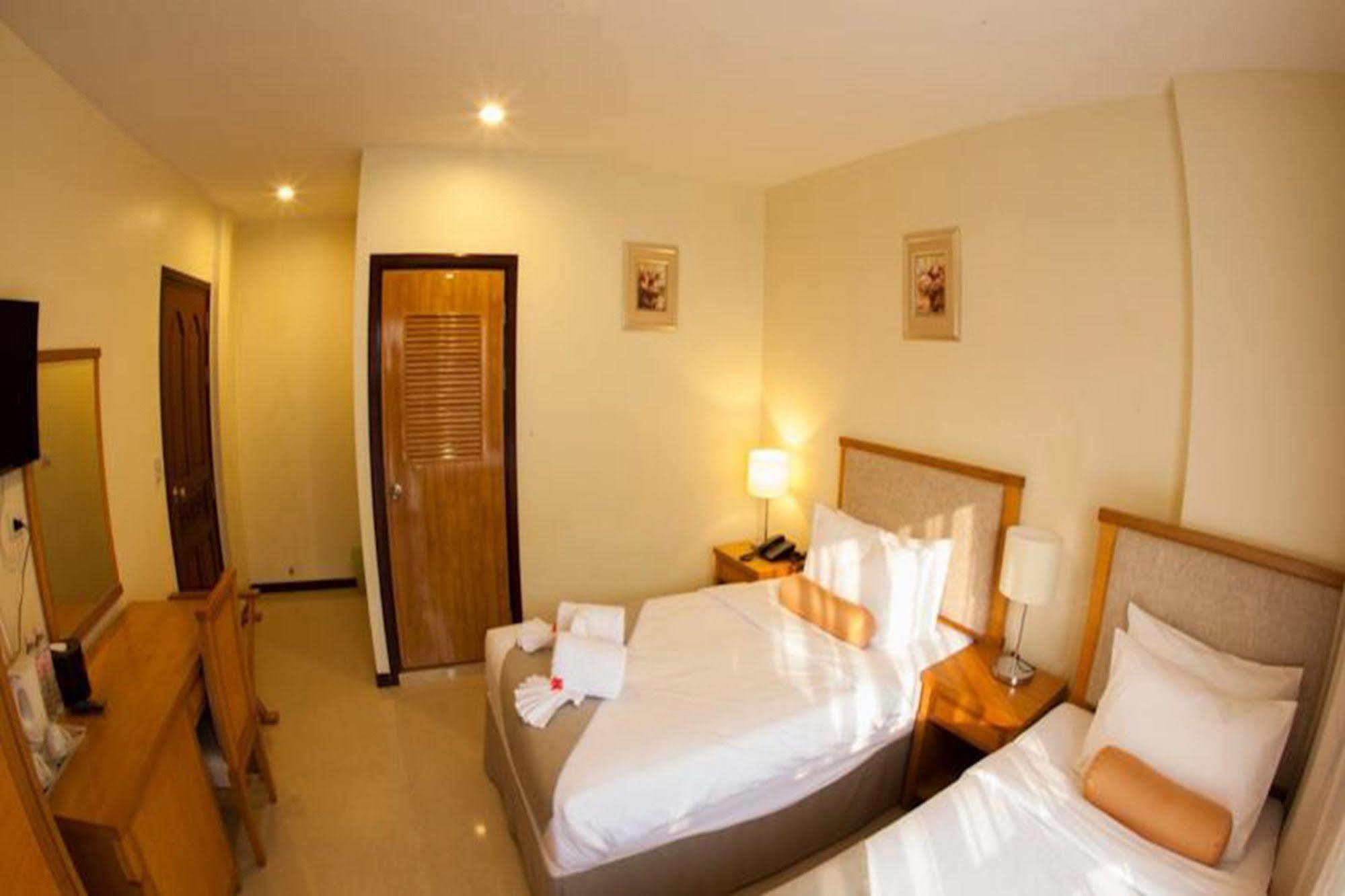 Babylon Palace Hotel