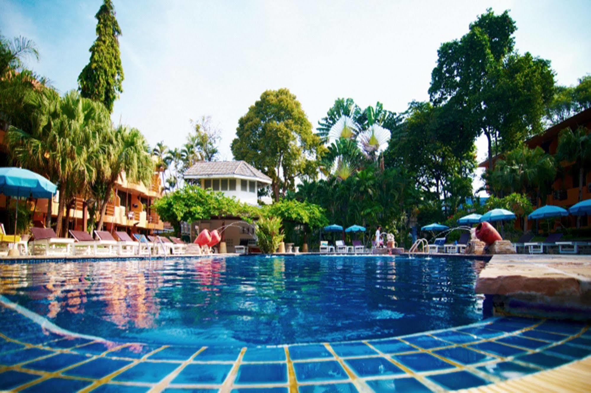 Peace Hotel Pattaya