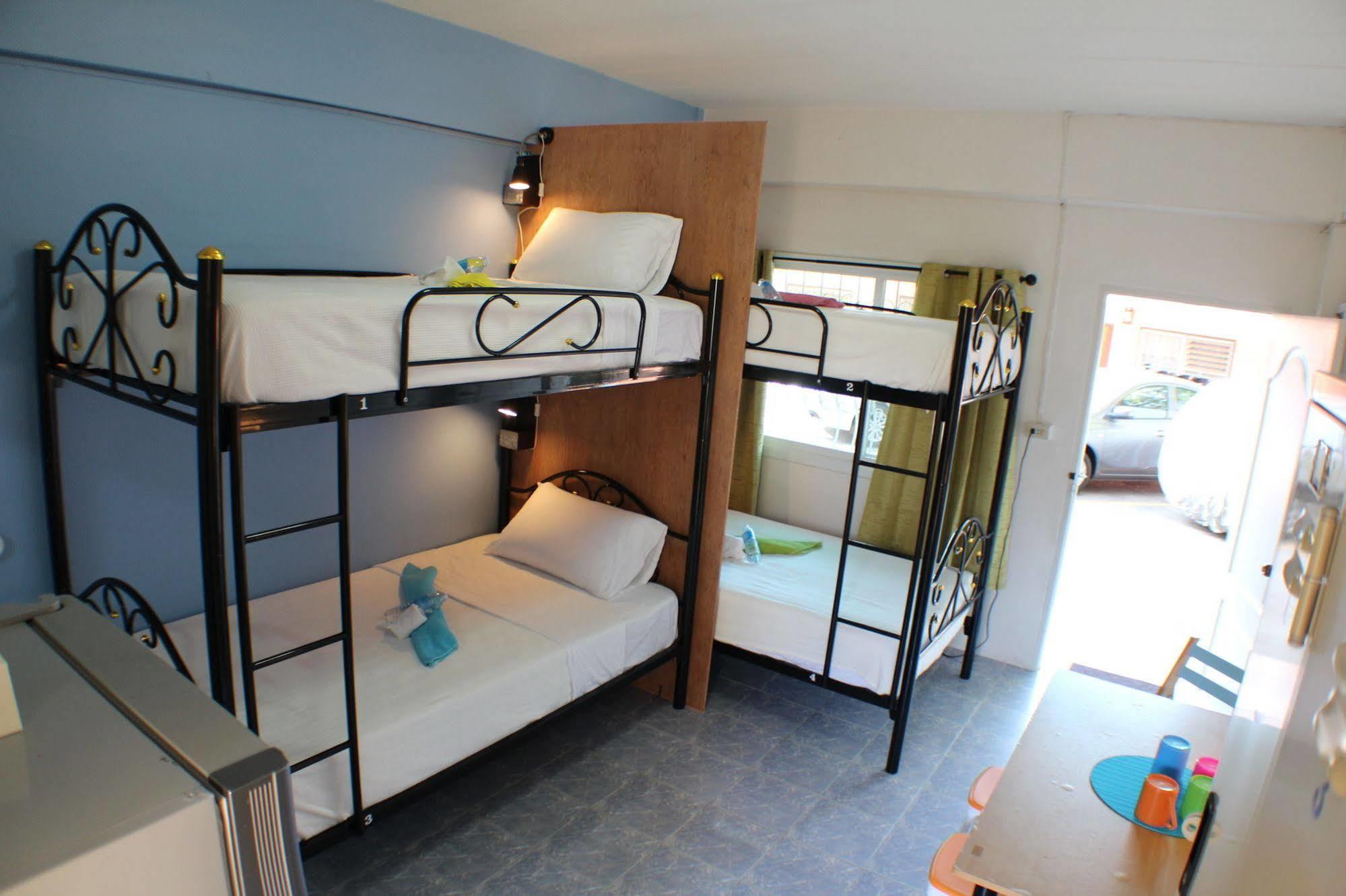 Oyo 838 Aromdee Hotel Pattaya