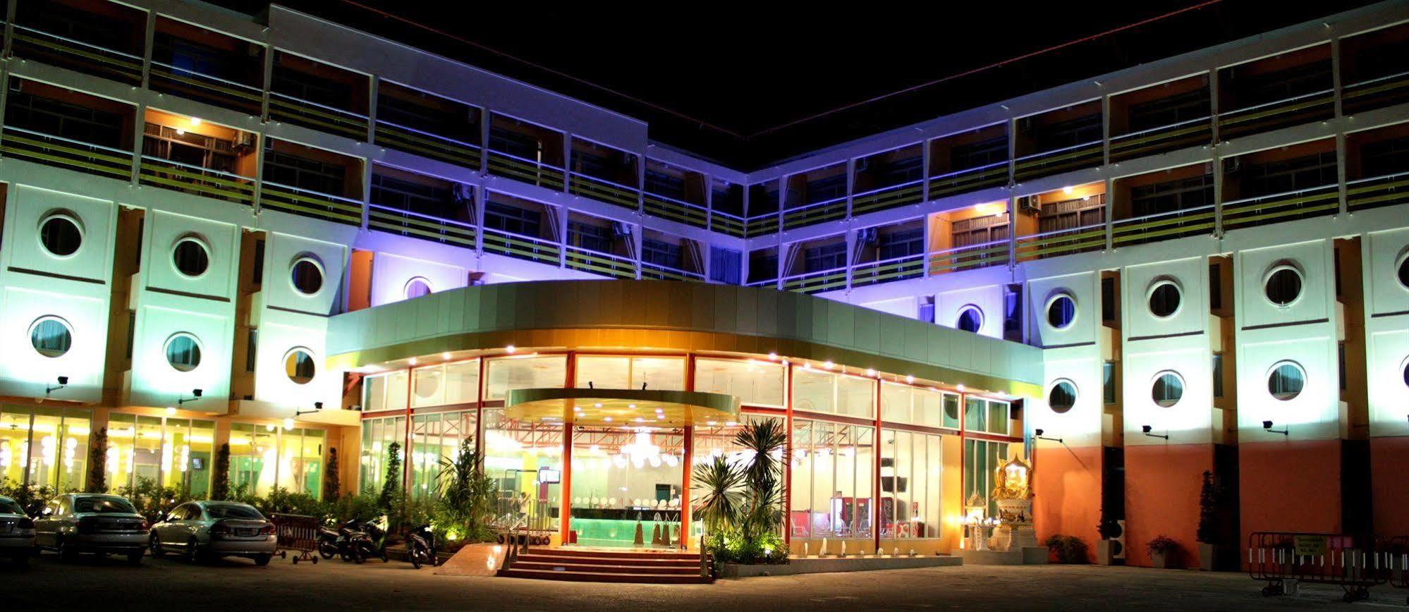 Hotel Bella Express 3*