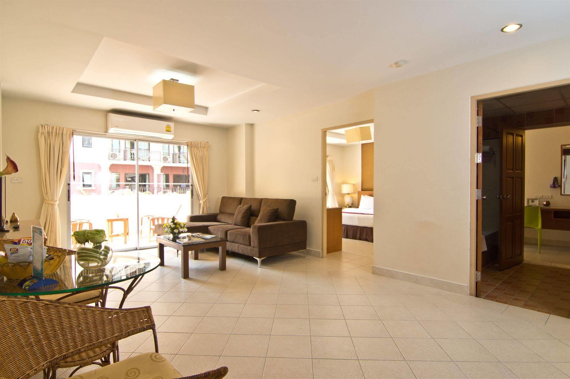 Bella Prima Hotel 3*