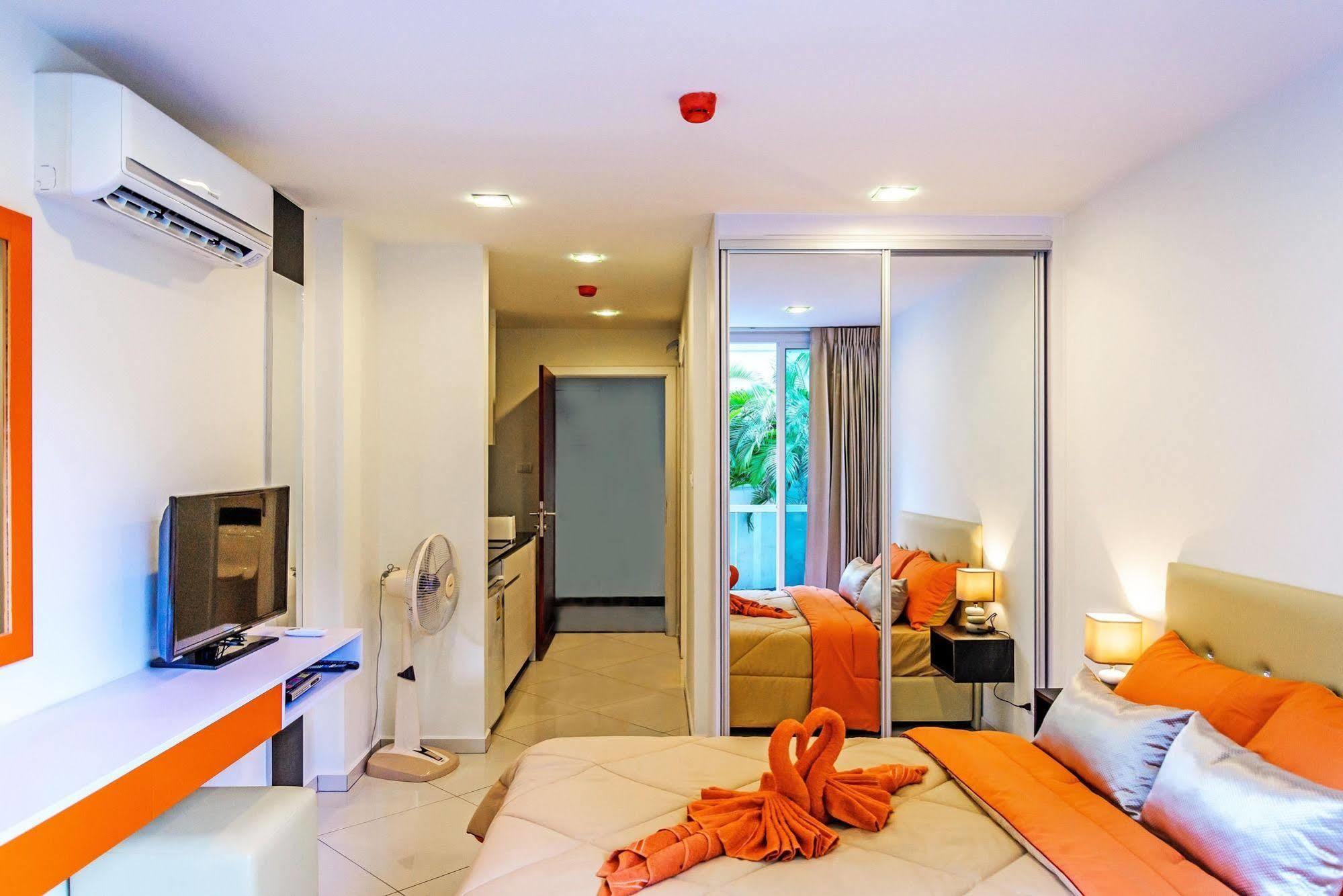 Art On The Hill By Sunny Rentals 2*