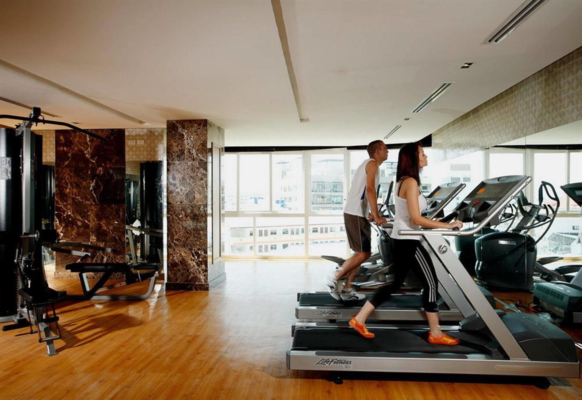 Hotel Centara Nova 4*