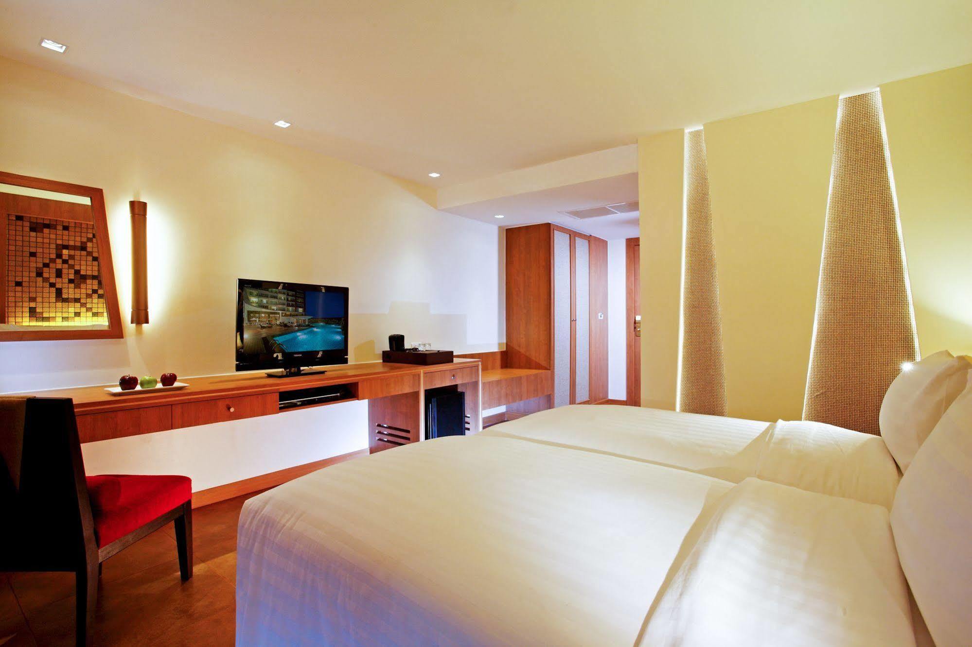 Hotel Centara Nova