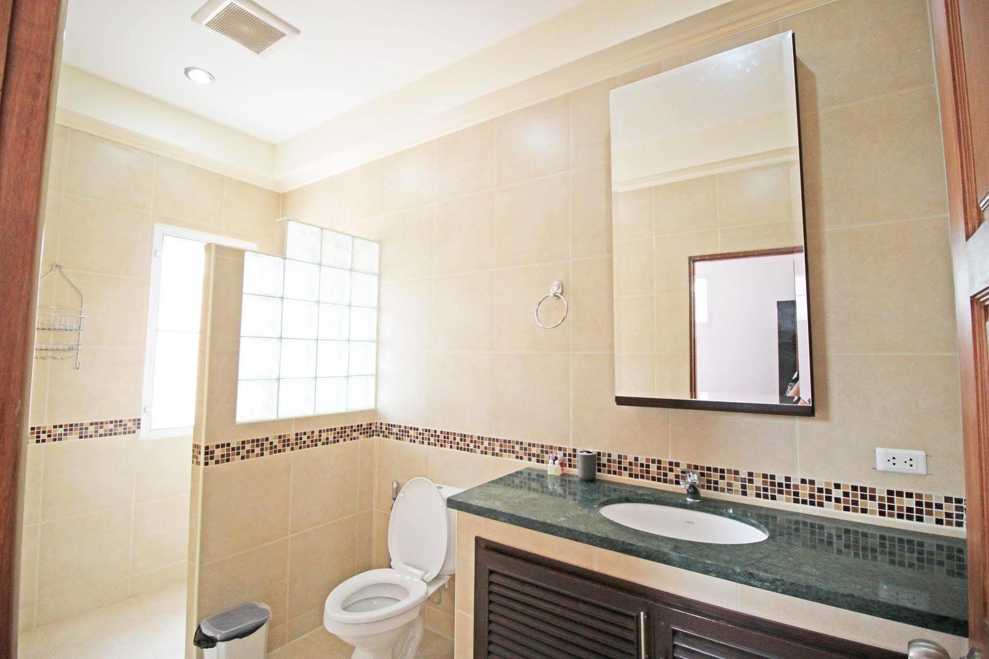 Naklua Pool By Sunny Rentals Villa Pattaya