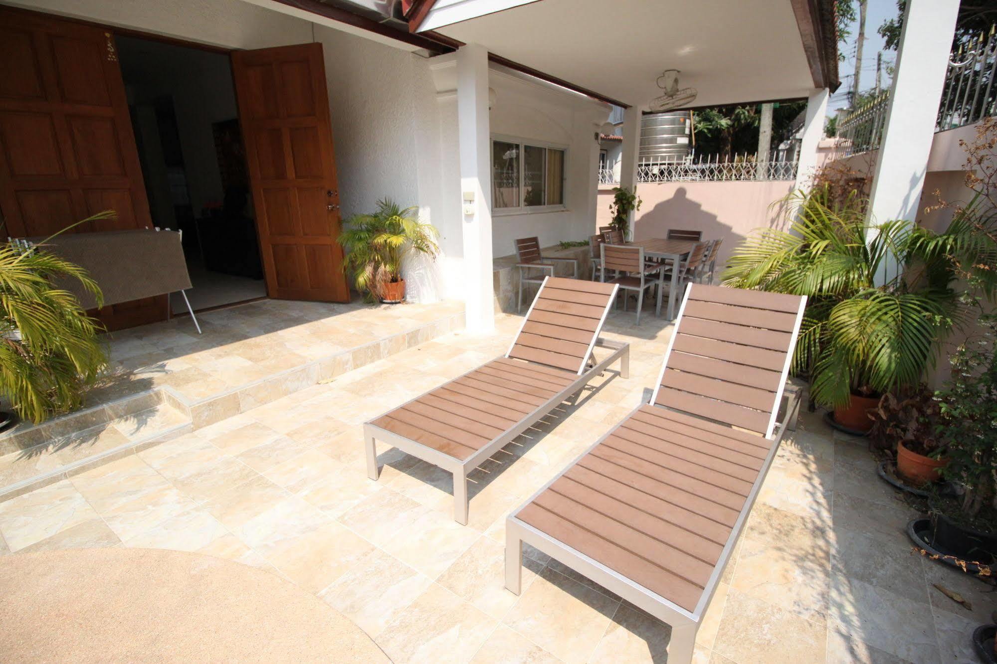 Naklua Pool By Sunny Rentals * Pattaya