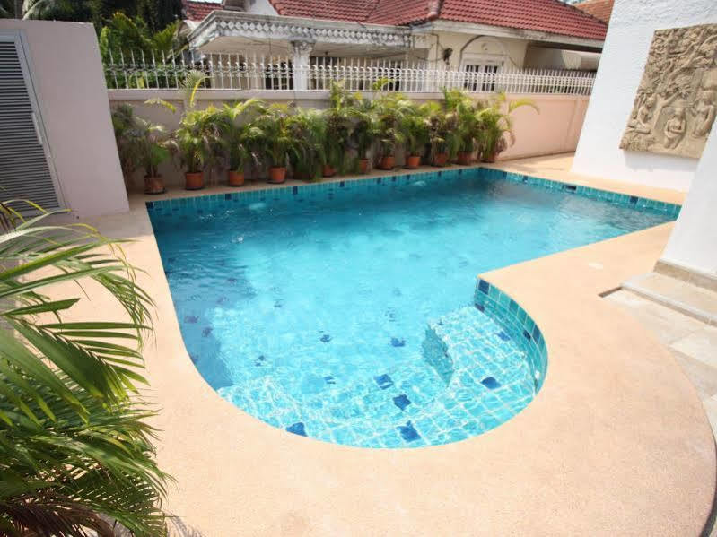 Naklua Pool By Sunny Rentals Pattaya