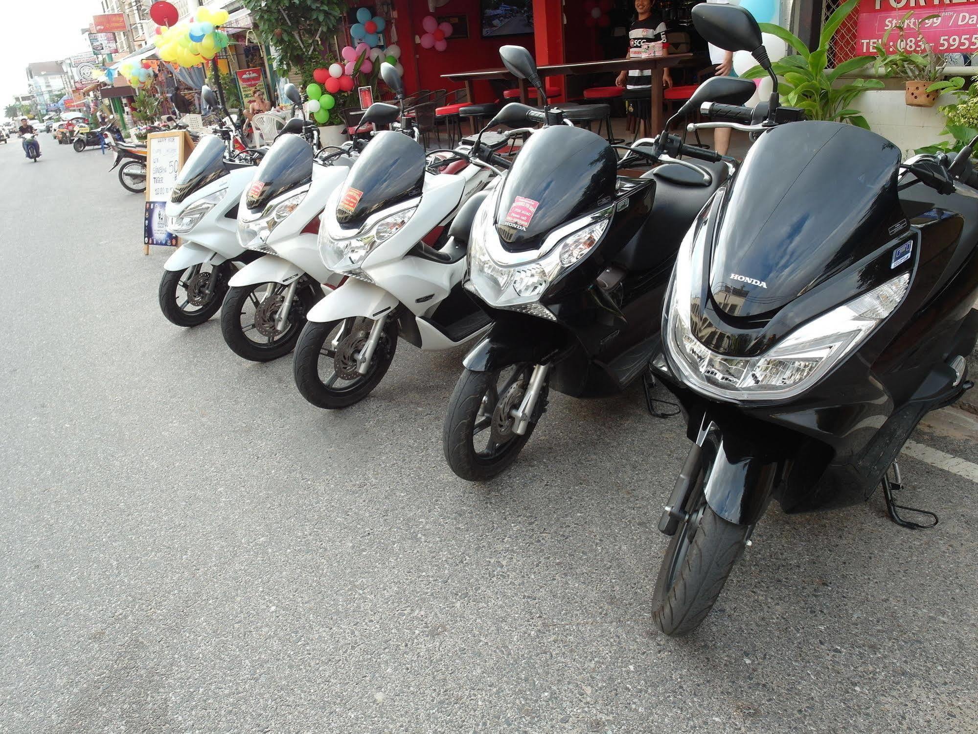 Hotel Oyo 963 Sunshine 2*