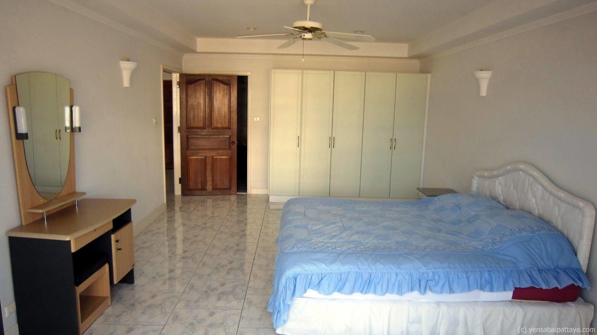 Yensabai Condotel Pattaya