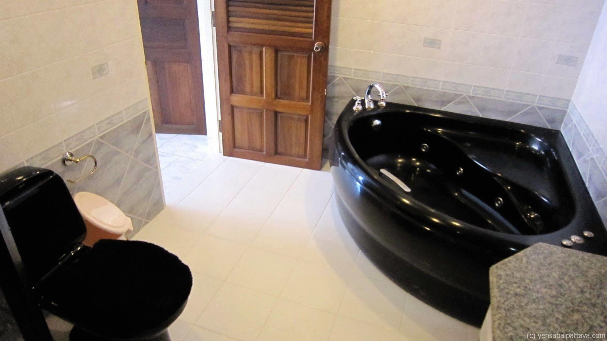 Yensabai Condotel 3*