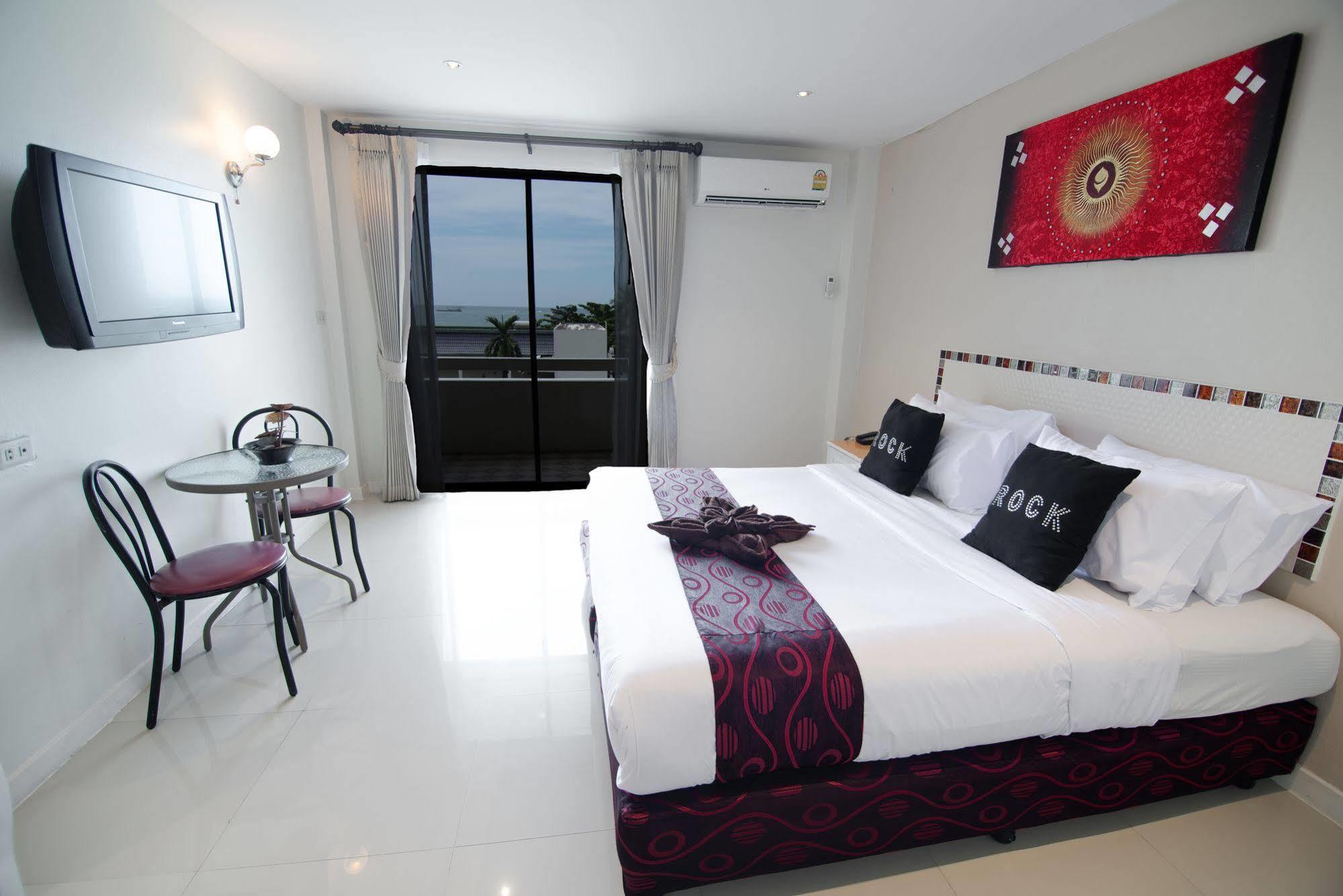 Natural Hotel 3*