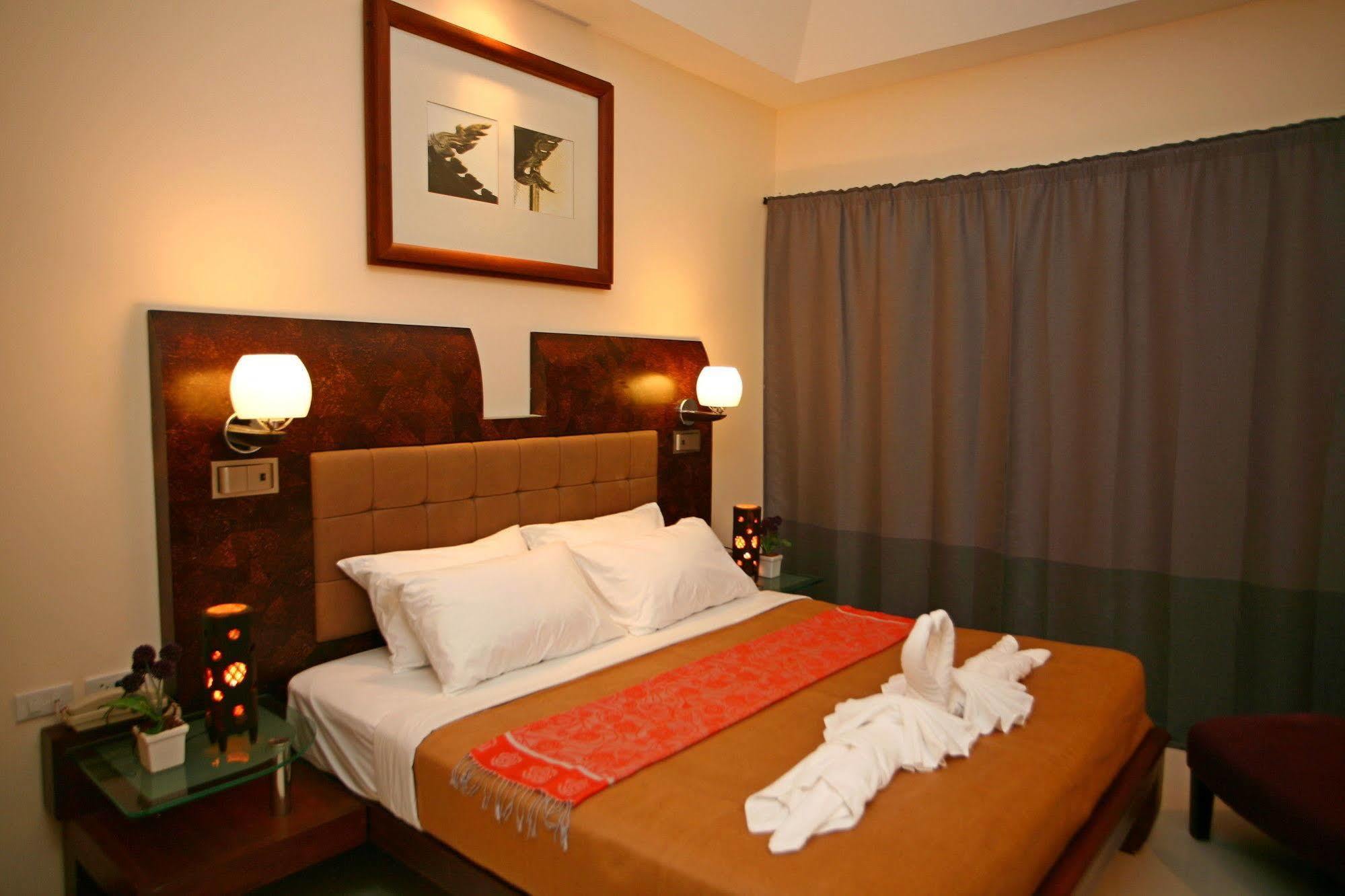 Lotusland Resort 3*
