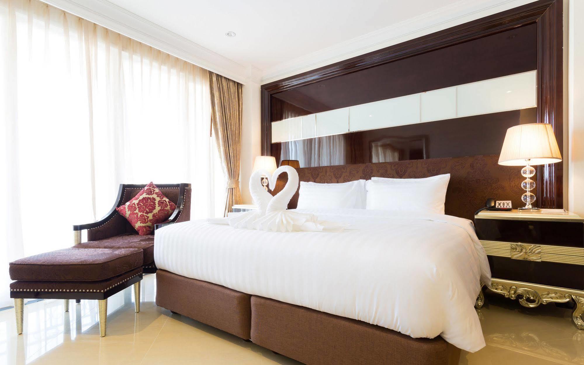 Lk President Hotel