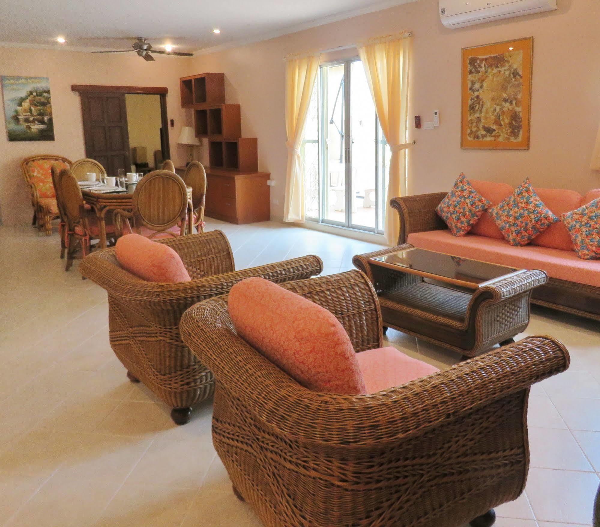 Aparthotel Butterfly Garden Boutique Residences: Luxury & With Full Amenities Pattaya