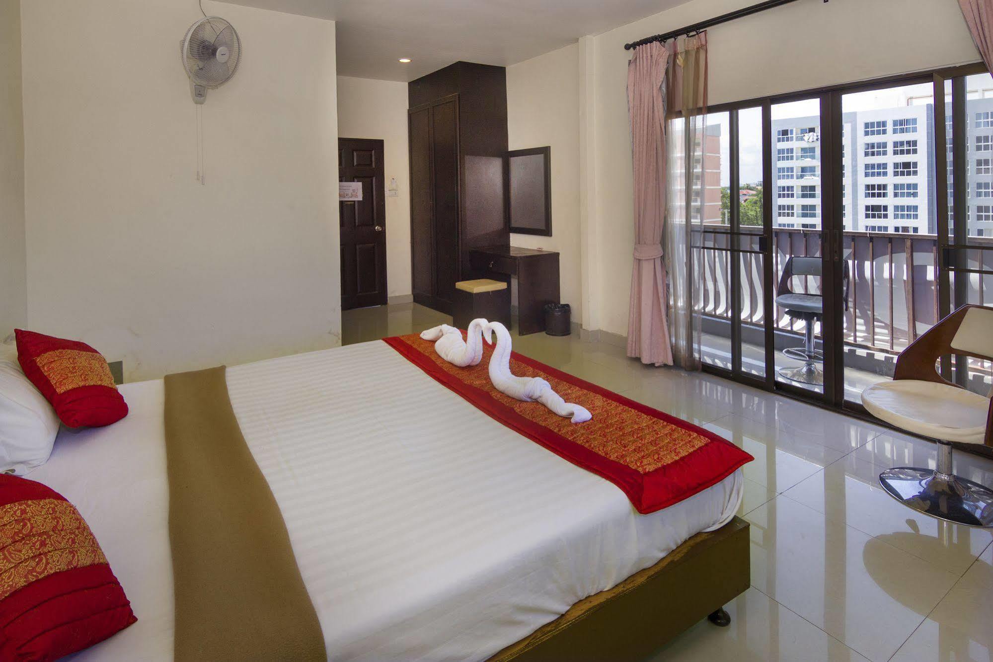 Royal Q & D Hotel Pattaya