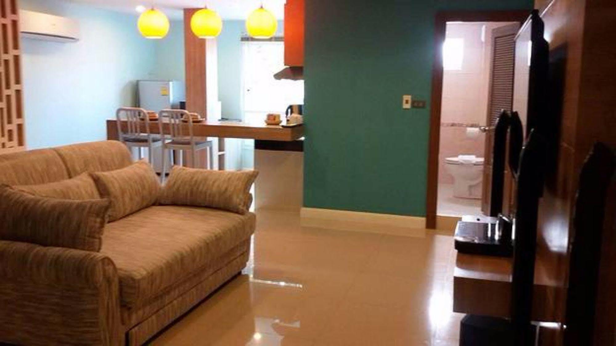 Pintree Apartment