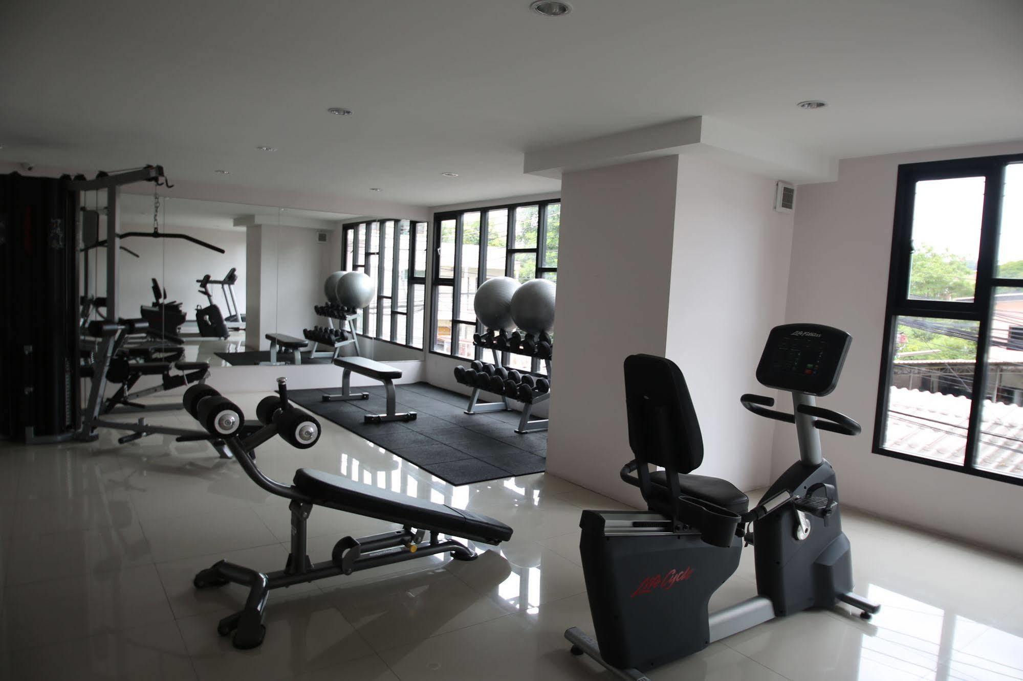 Pintree Apartment *