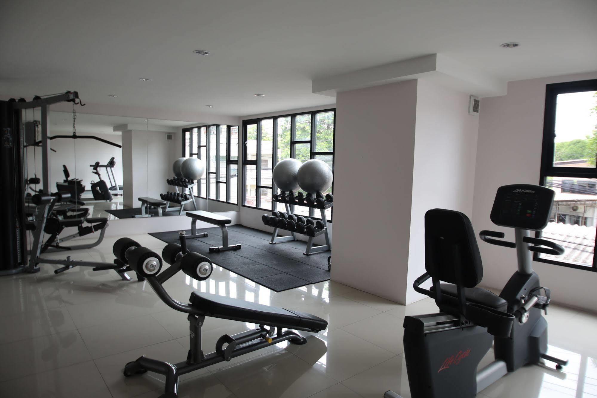 Pintree Apartment *