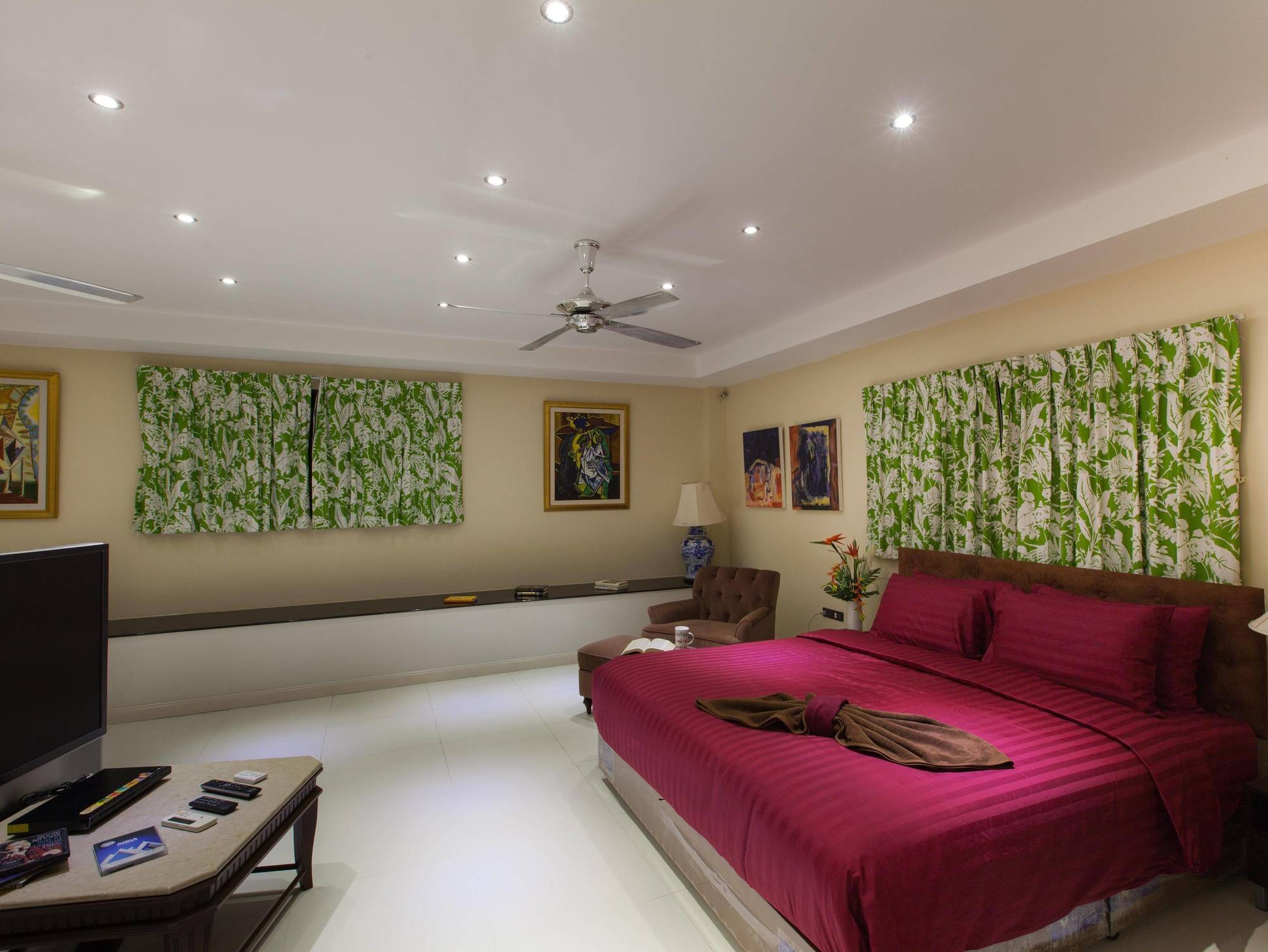 Sharrow Bay Pattaya