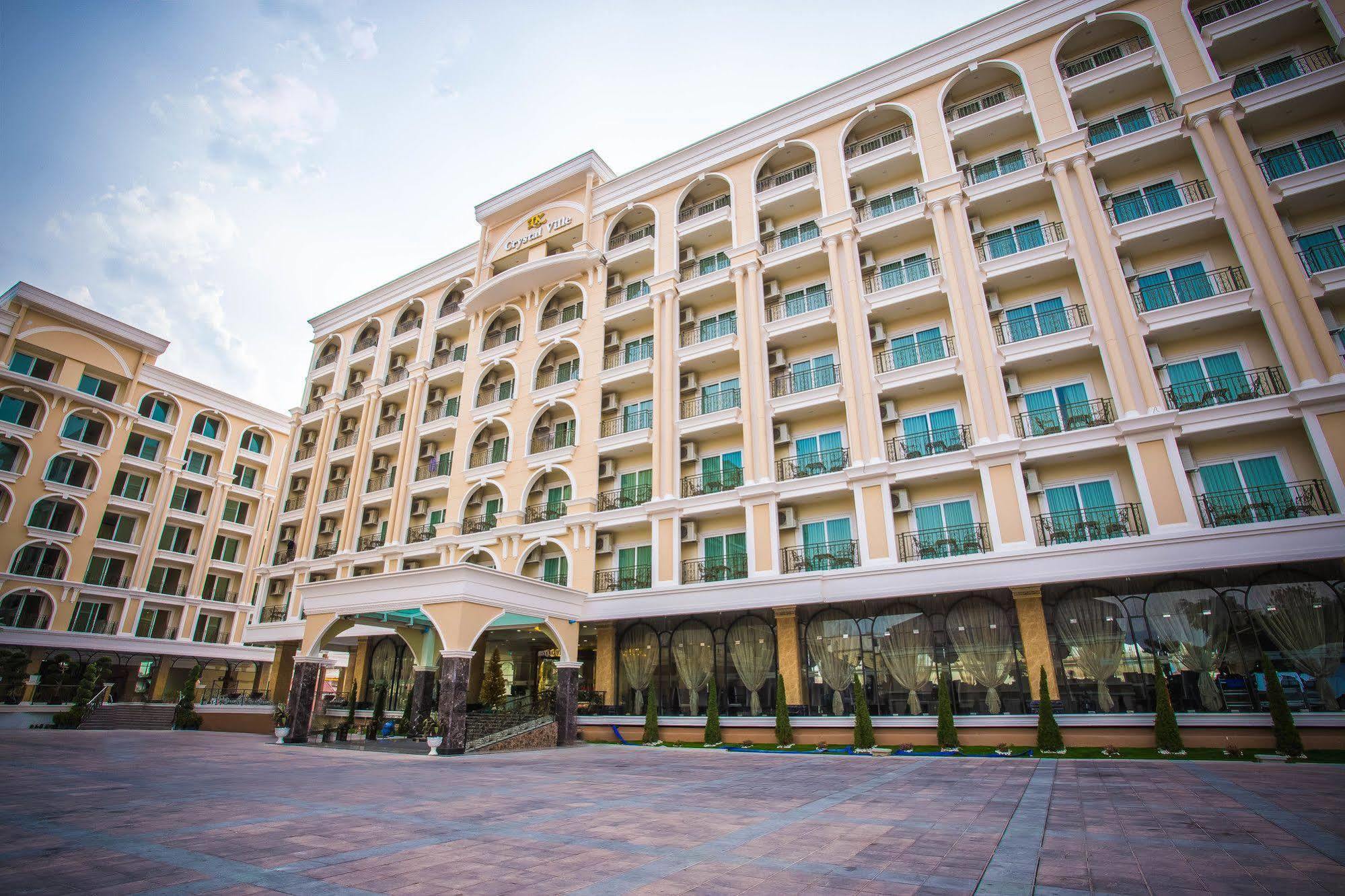 Hotel Crystal 5*
