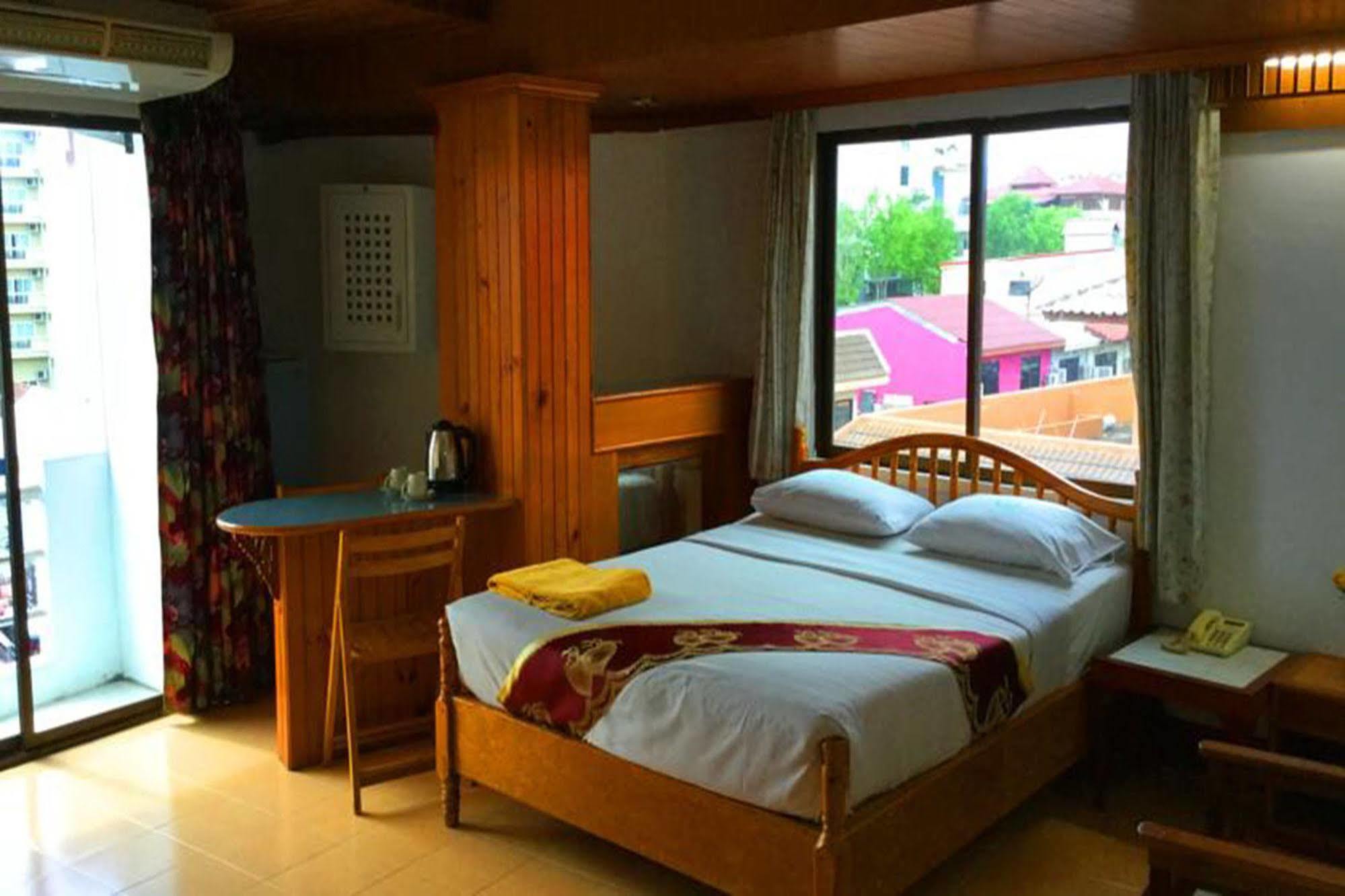 Bliss Mansion Hotel 3*