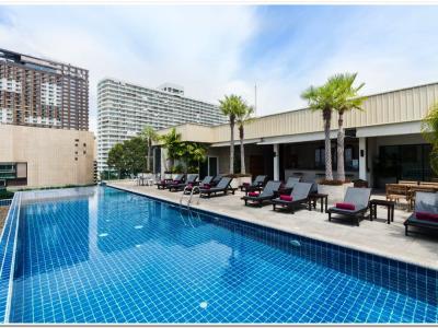 Sea Me Spring Too Hotel Pattaya