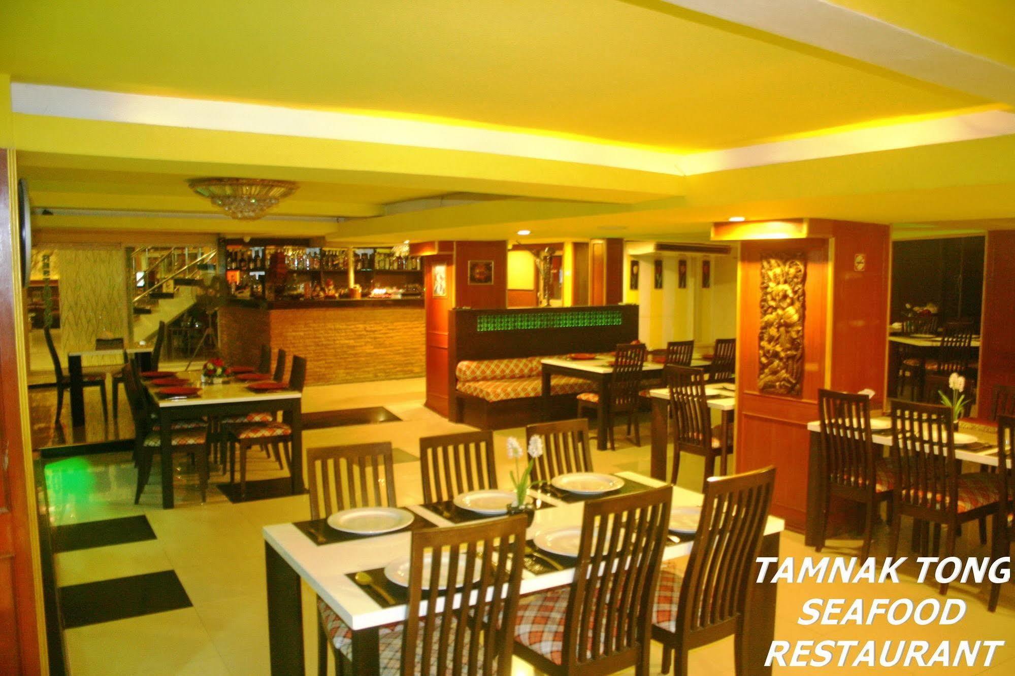 Tez Palace Hotel 2*