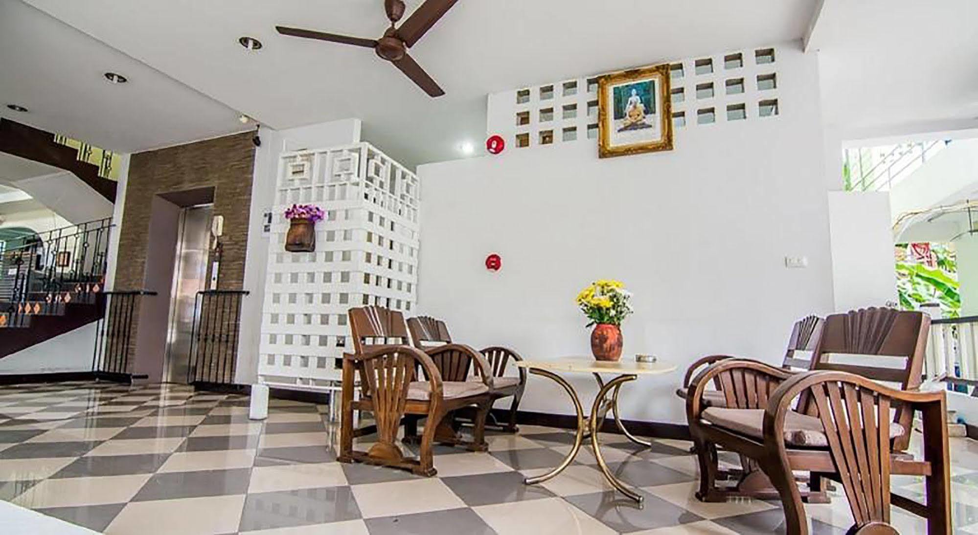 Hotel Sutus Court 4 Pattaya