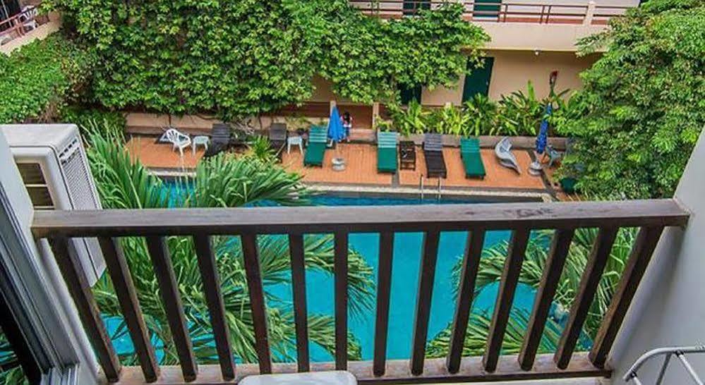 Sutus Court 4 3* Pattaya