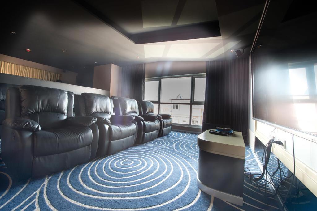 Grande Caribbean Lux Apartment