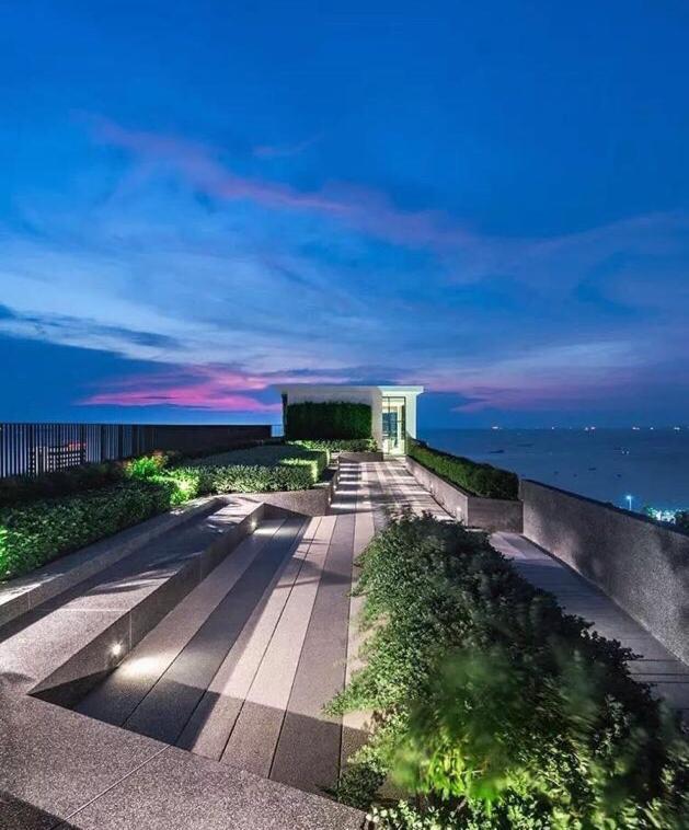 The Base Apartamento Pattaya