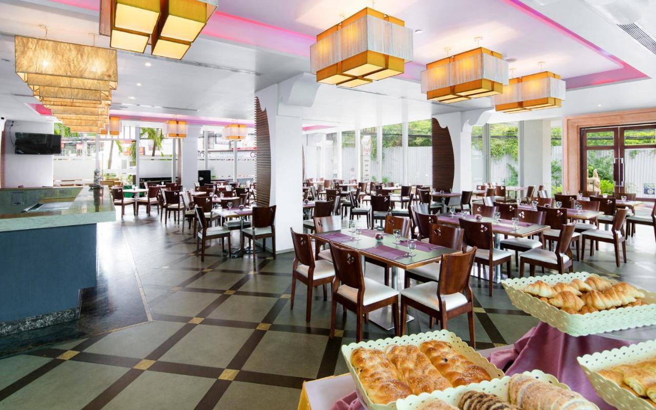 Aiyara Grand Hotel 5*