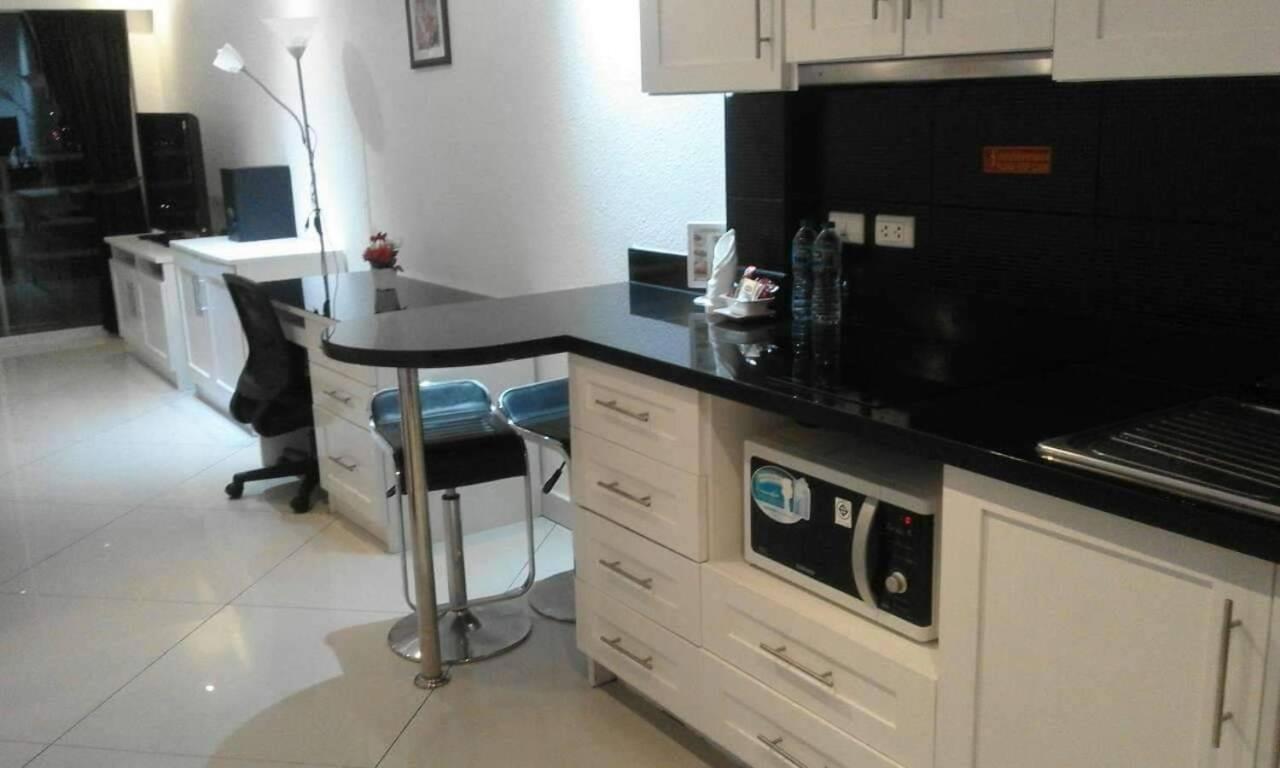 Hotel Vtsix At View Talay 6 4*