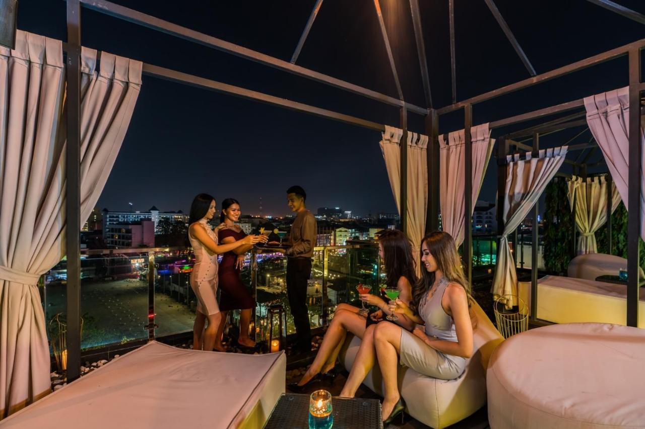 Acqua Hotel 4*