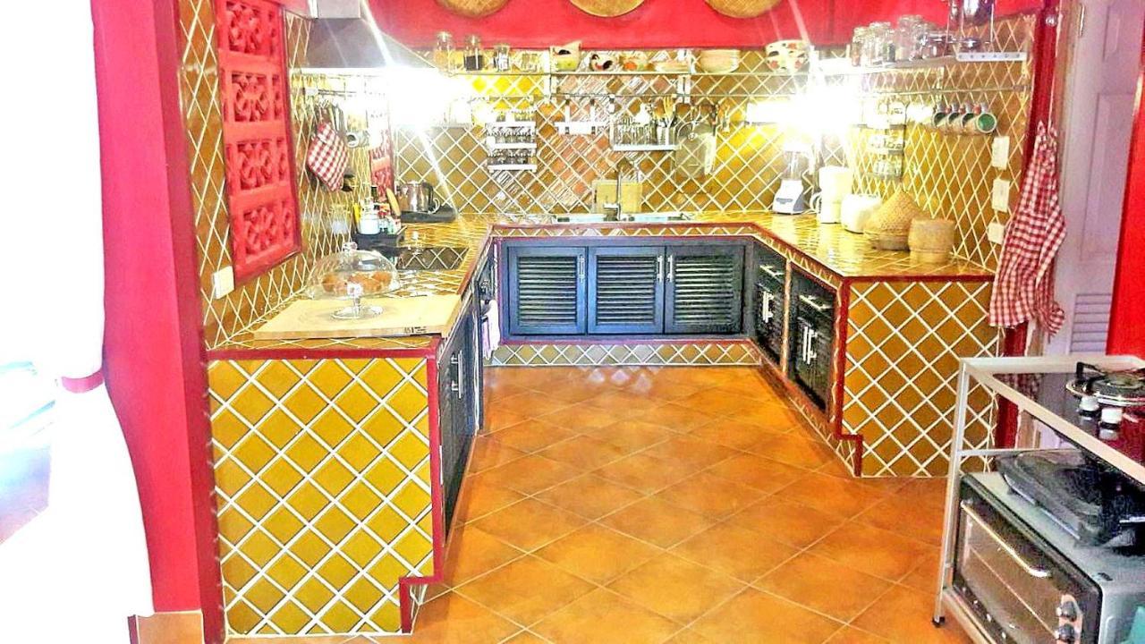 Amazing Tropical Family Thai Style Costs Included Pattaya