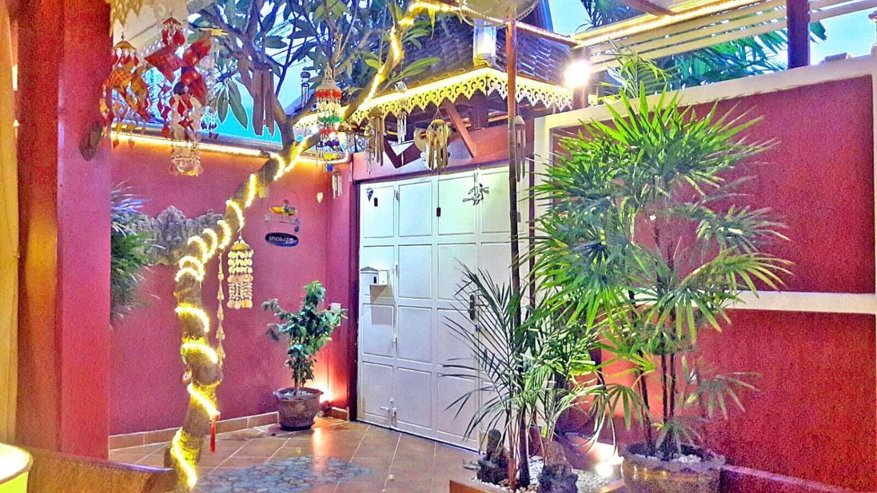 Amazing Tropical Family Thai Style Costs Included * Pattaya