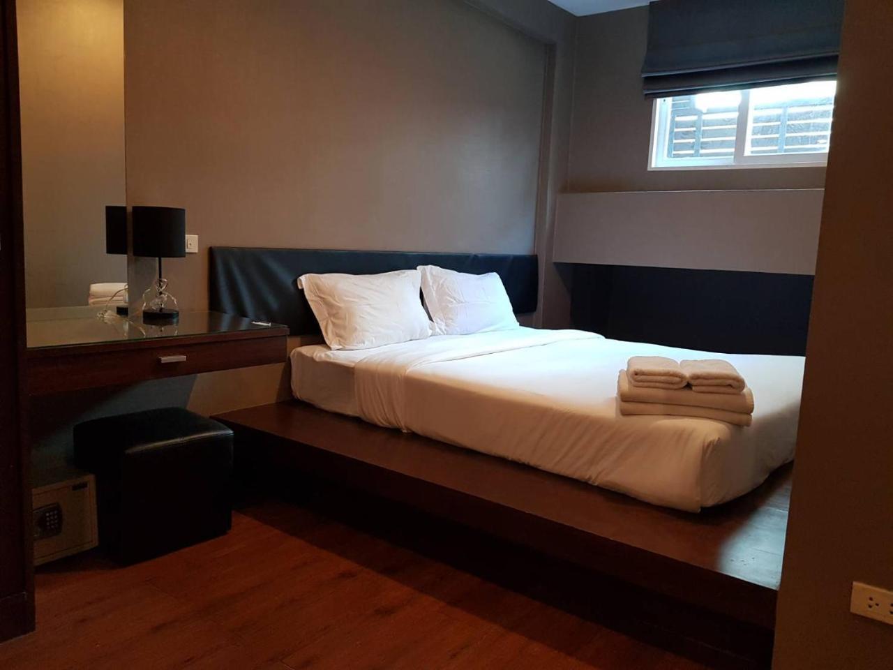 Escape 3*