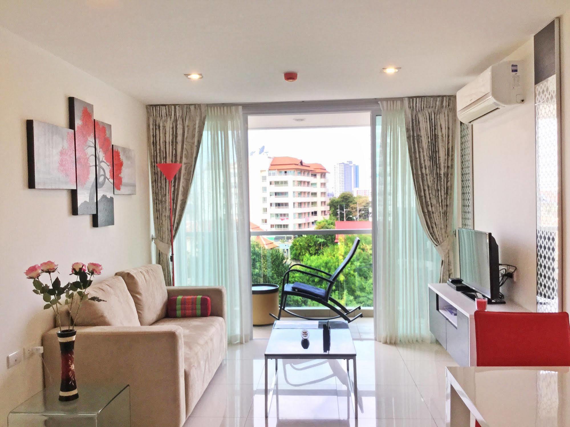 Apartment Art On The Hill By Sunny Rentals Pattaya