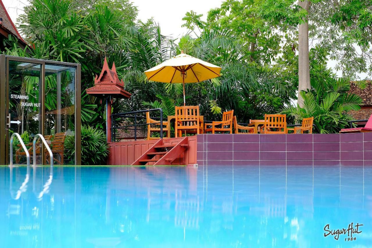 Sugar Hut & Restaurant Resort