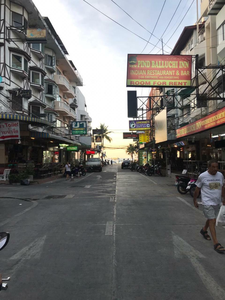 Encore Sea View 2* Pattaya