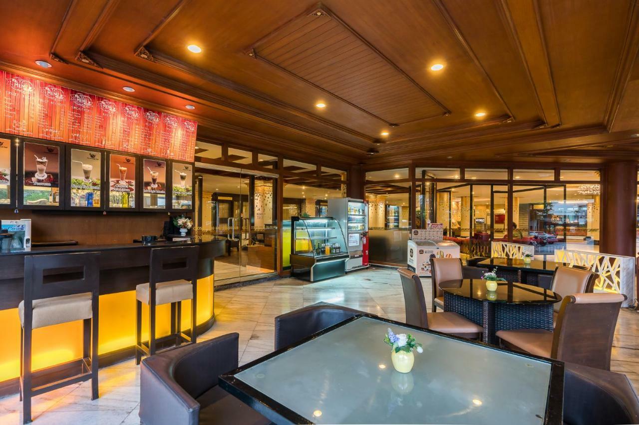 Hotel Mountain & Convention Center Pattaya