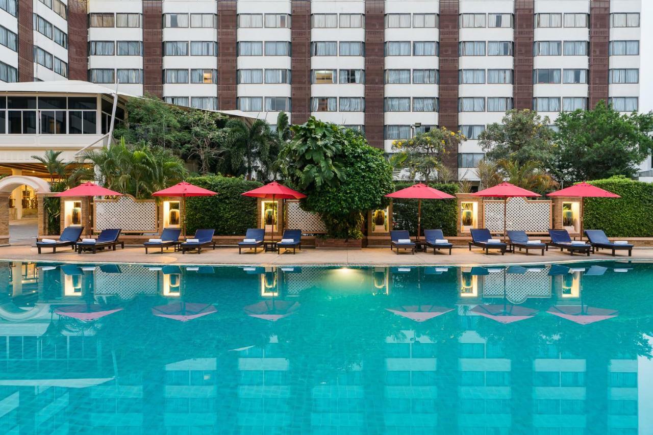 Mountain & Convention Center Hotel