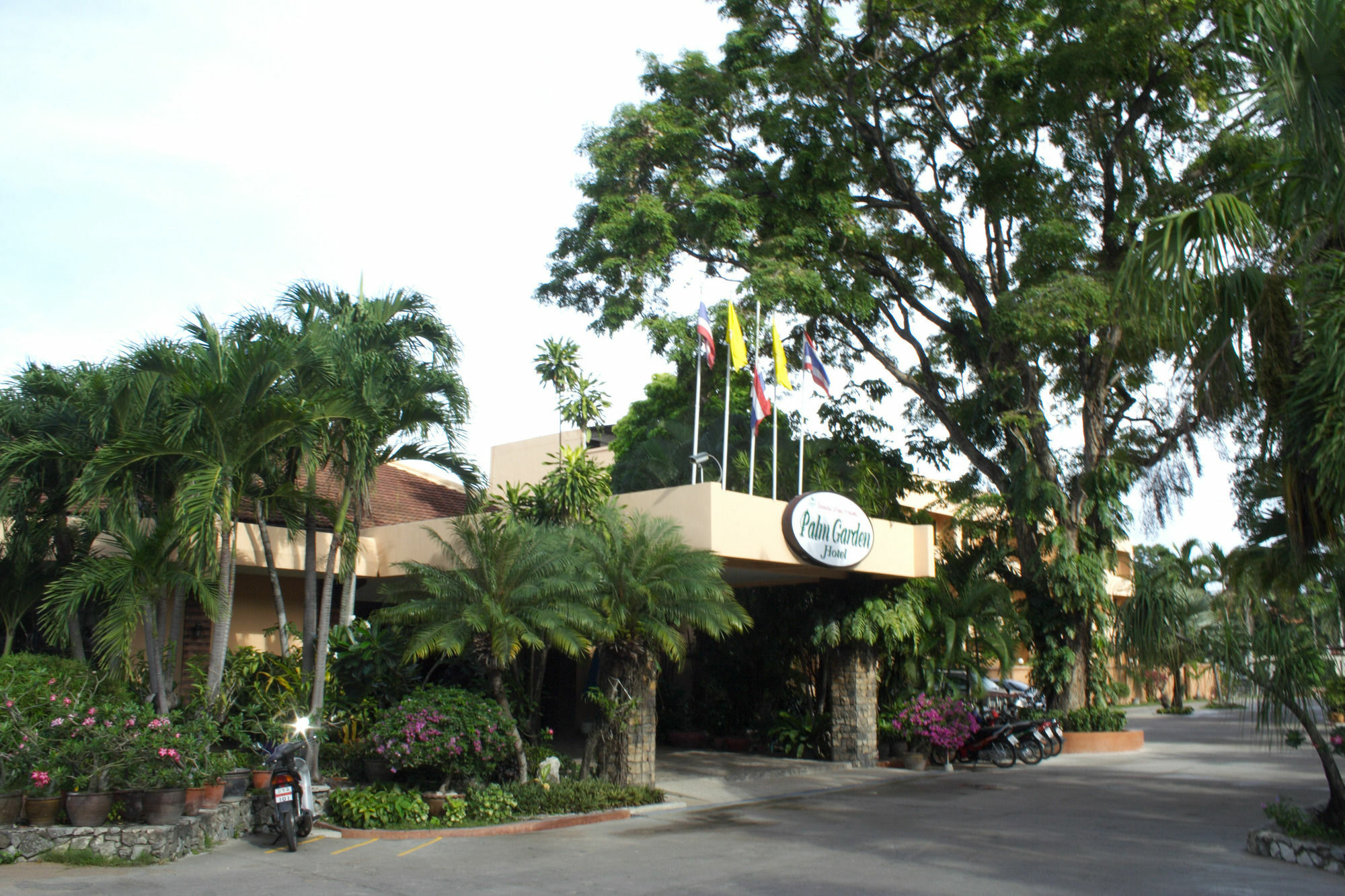 Palm Garden Hotel 3*