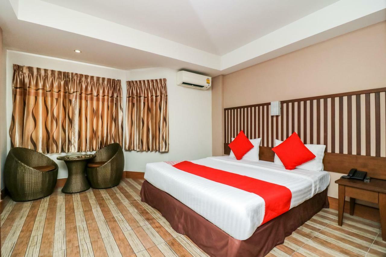 Hotel Oyo 120 Ja Siam Near Bangkok Hospital