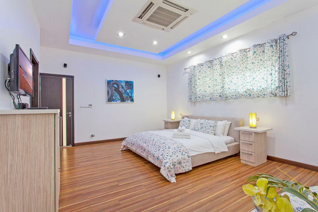 Royale Grand Villa *