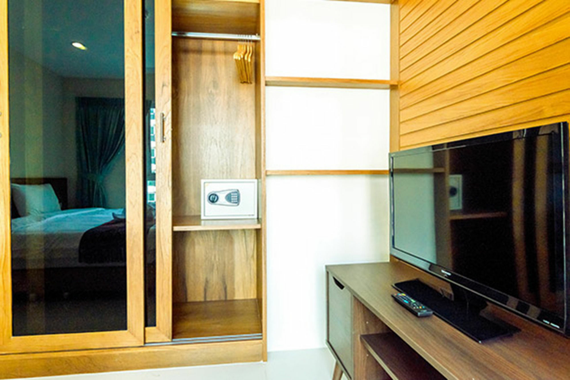 G Aparthotel 3*