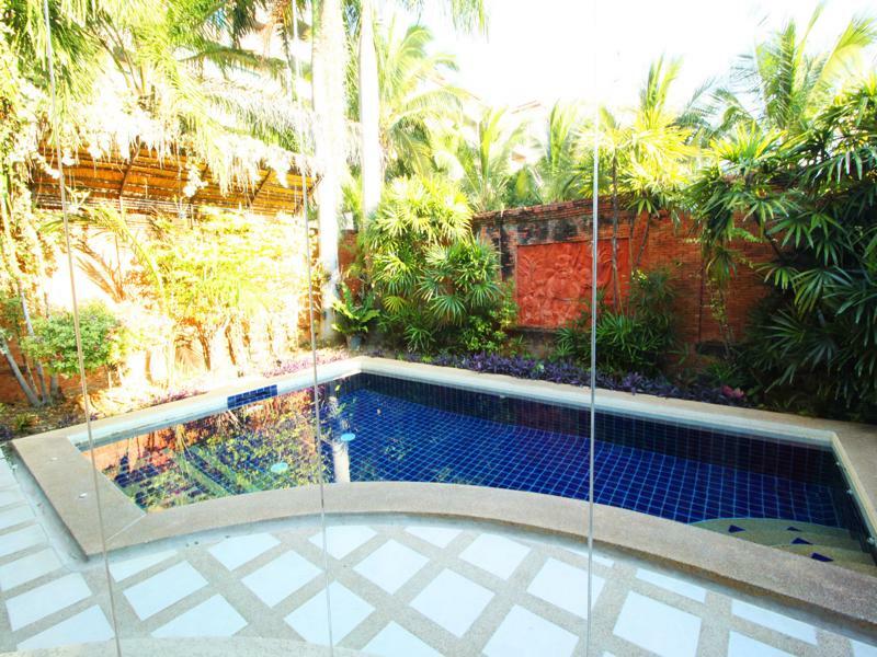 Cosy Pool By Sunny Villa *