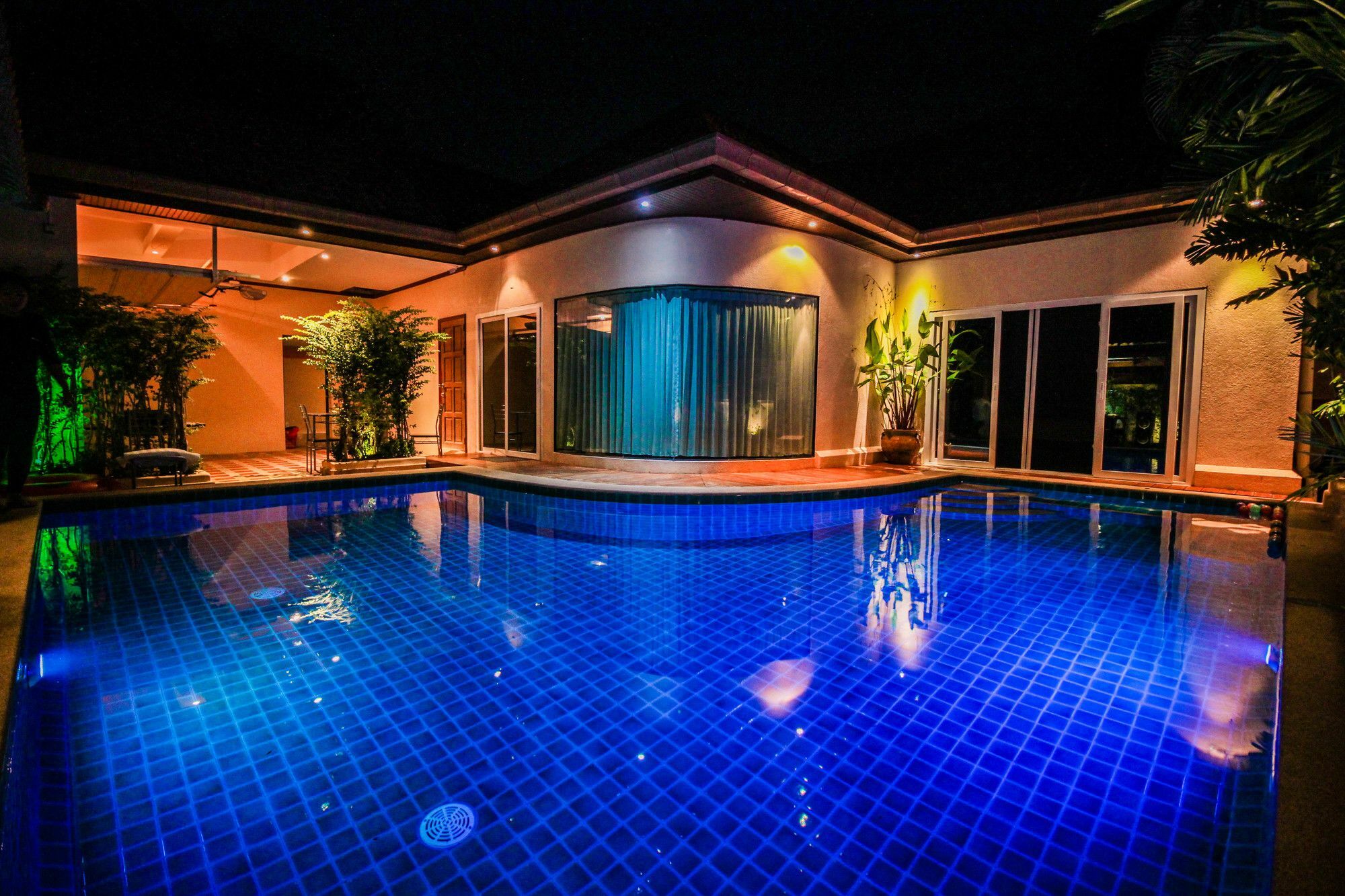 Villa Cosy Pool By Sunny *