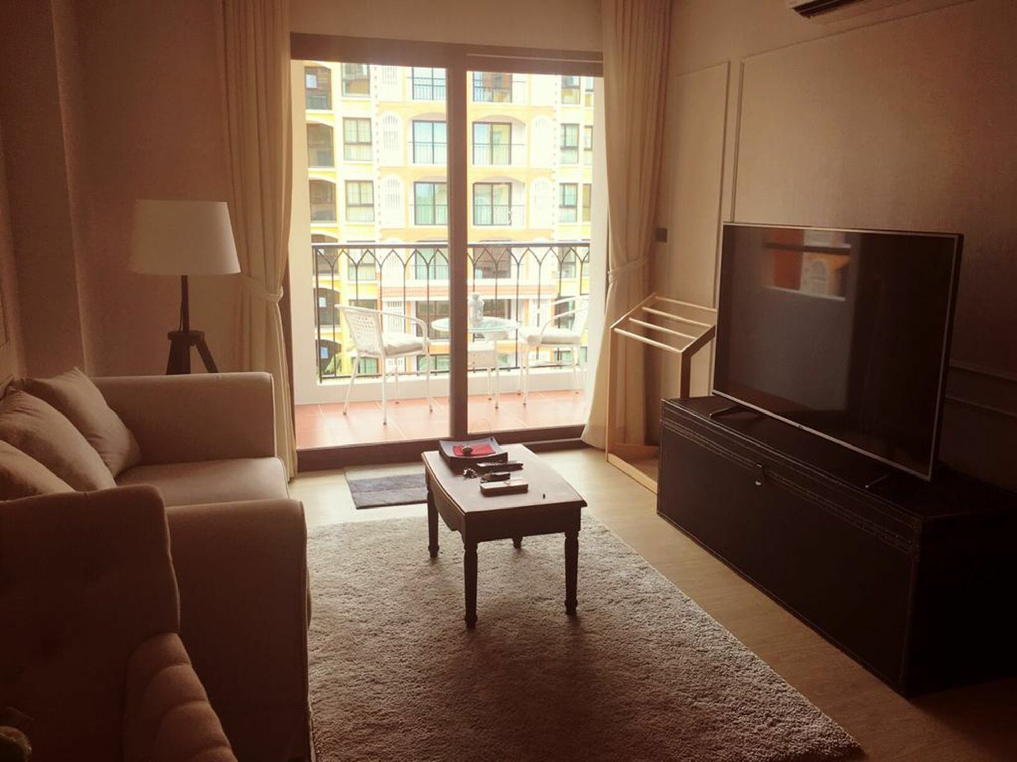 Venetian Signature 3*